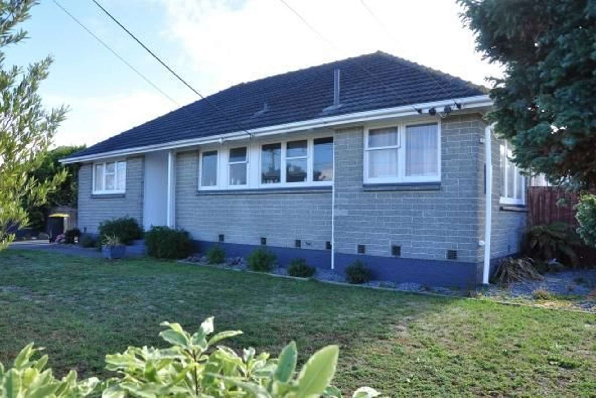 27 Yarmouth Street Aranui_0