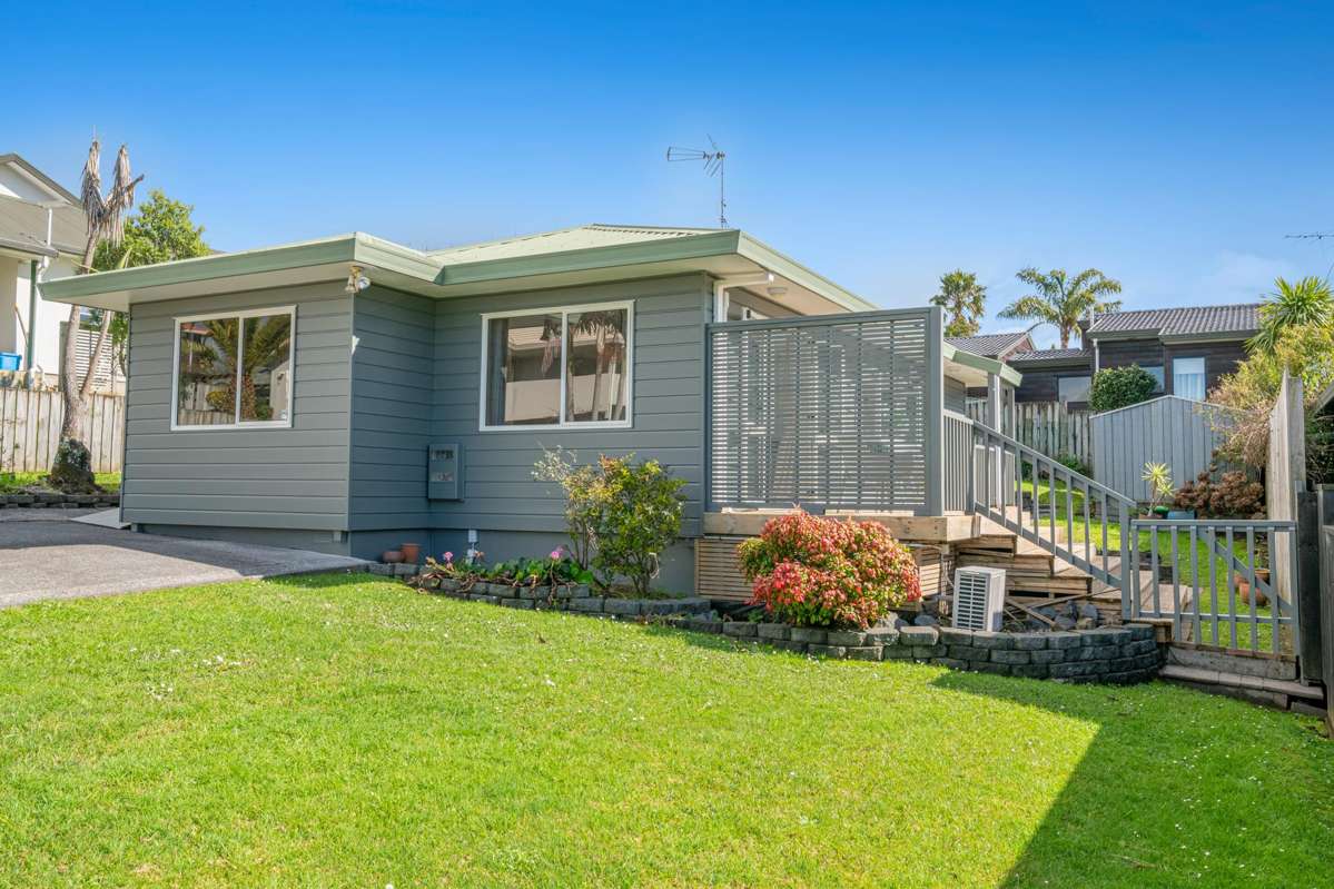 2/45 Unsworth Drive_0