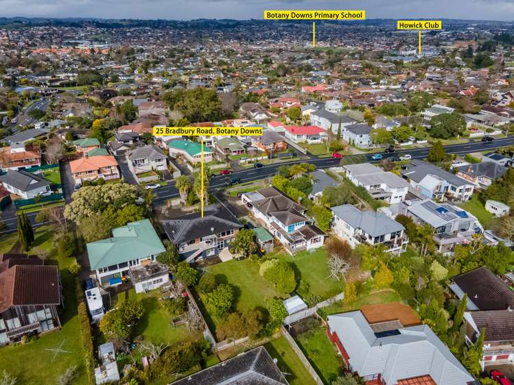 25 Bradbury Road Botany Downs_24