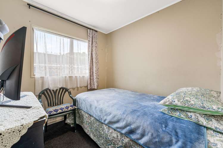 2/13 Paton Avenue Te Atatu South_8