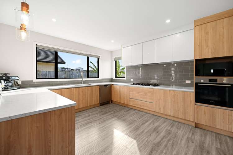 8 Paiaka Place Rototuna North_3