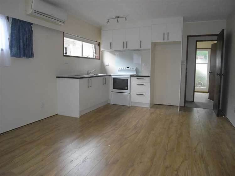 2 Faith Bullock Place New Lynn_1