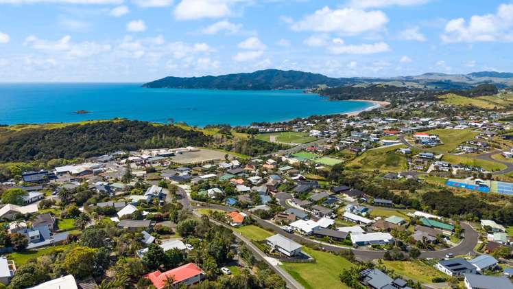 5 Hibiscus Avenue Cable Bay_6