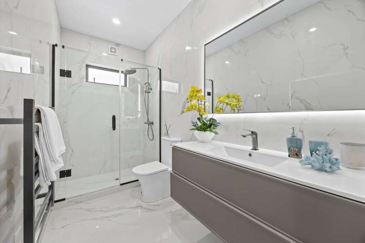 12 & 14 Furlough Road Opaheke_14