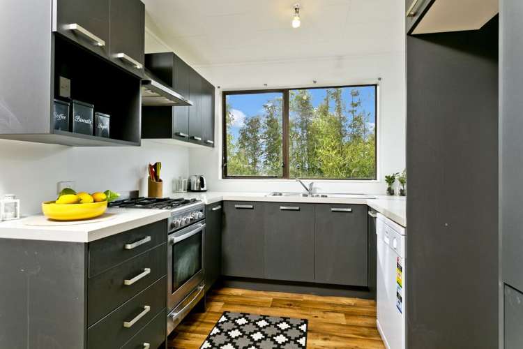 2 Hewlett Road Massey_6