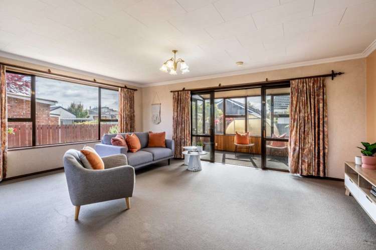 349 Queens Drive Windsor_10