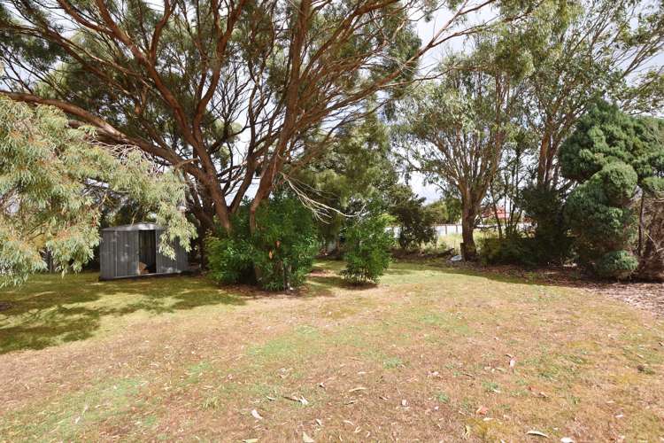 16 Leader Street Riverton_16