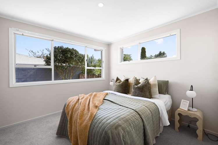 17 Ridgeway Place Glenview_9