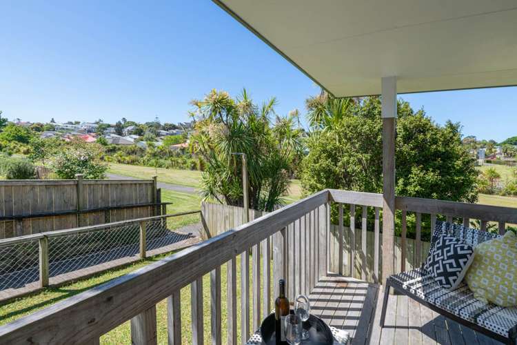 2/65 Charlotte Street Stanmore Bay_9