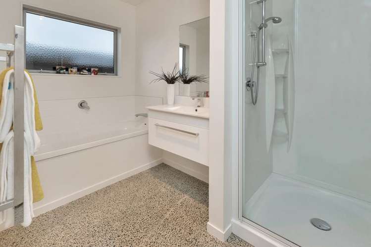 6 Lanyard Place One Tree Point_14