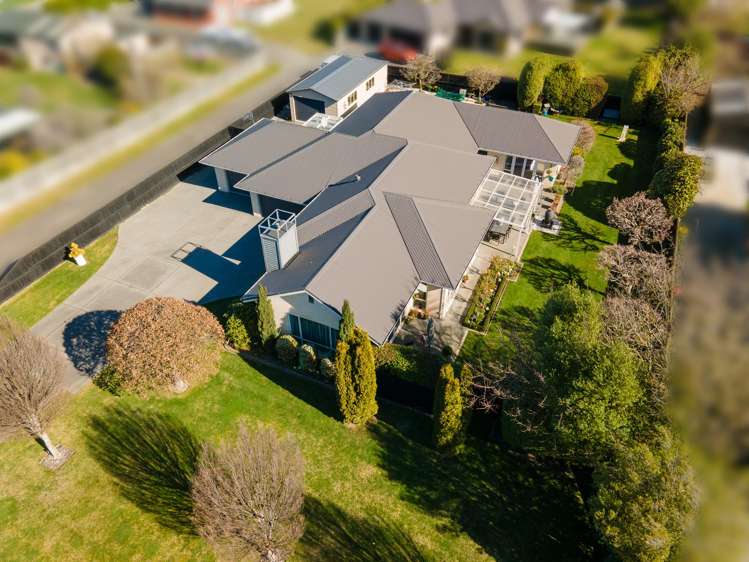39 Sheridan Drive_0