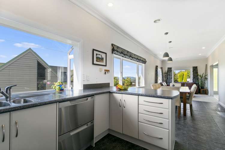 18 Stanhope Grove Korokoro_2