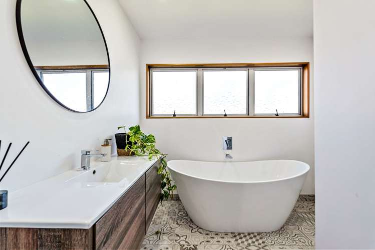 229 Fairway Drive Kamo_20