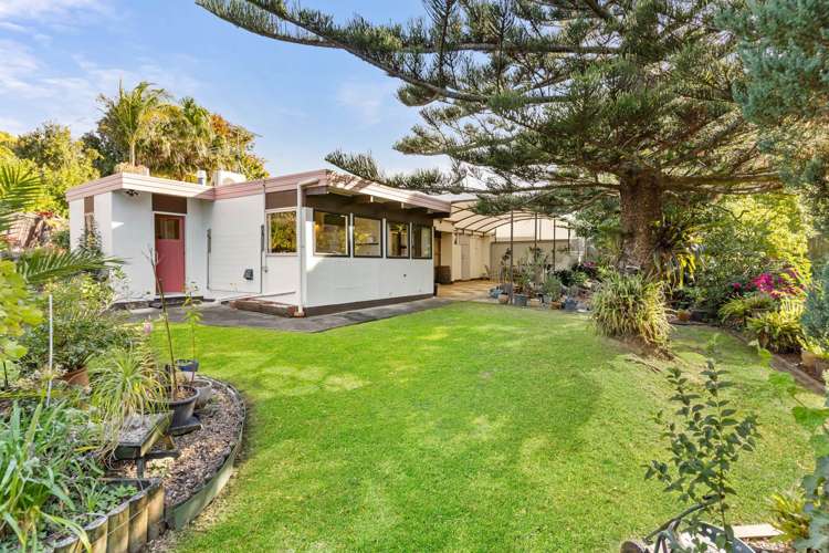 1/13 Wilbur Place Pakuranga Heights_14