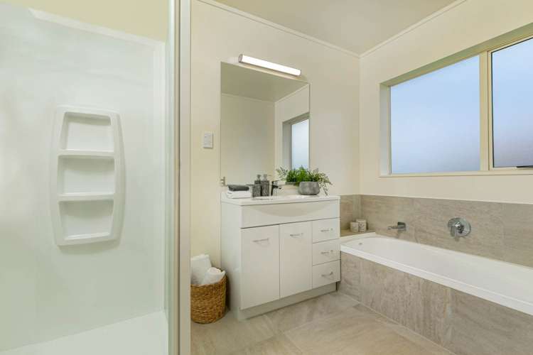 164 Lakeside Drive Orewa_17