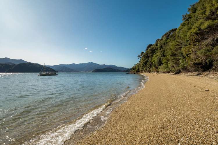19 Tara Bay Road Te Mahia_34