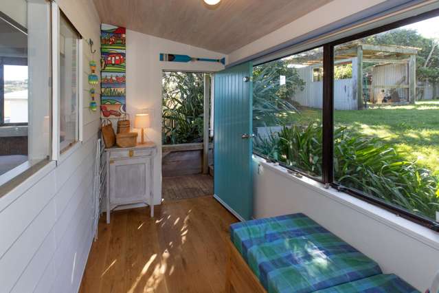 6569 Pouto Road Pouto_3