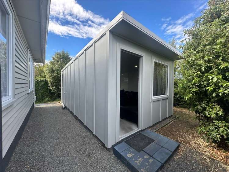 10 Aurora Street Hei Hei_12