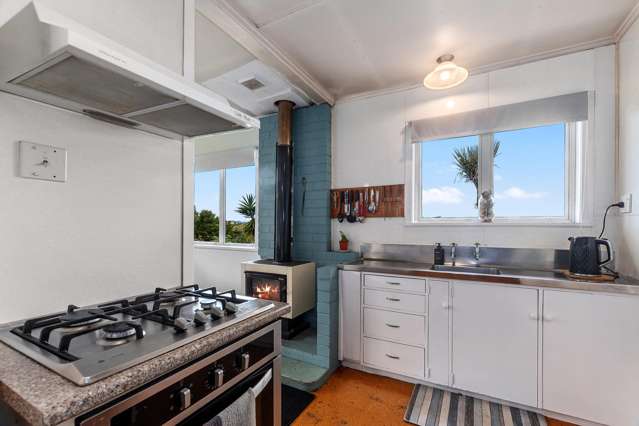 206 Old School Road Maungakaramea_1