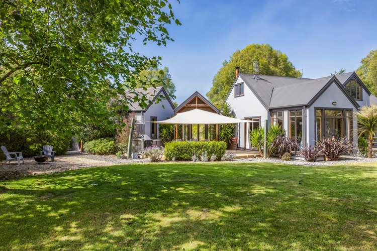 66 Allin Drive Waikuku Beach_17