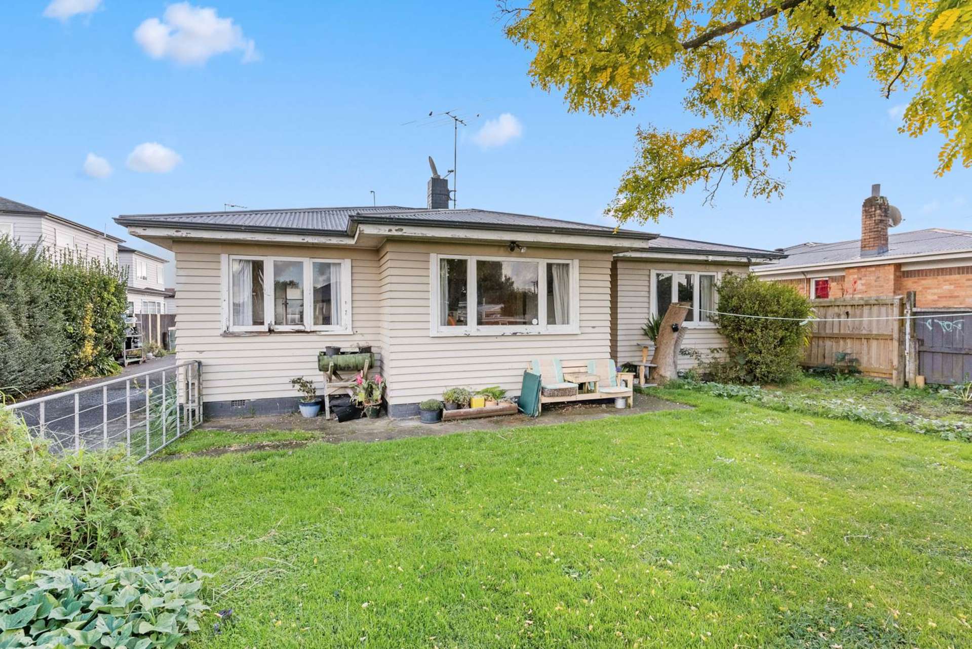 1/35 Rollerson Street Papakura_0