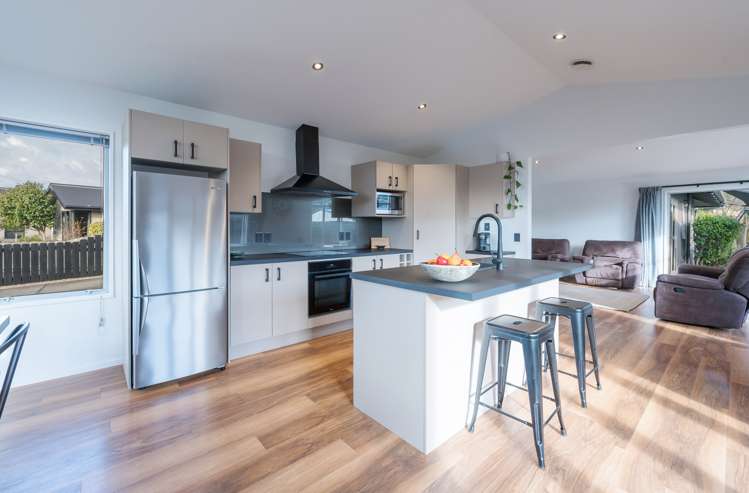 40 Starveall Street Brightwater_6