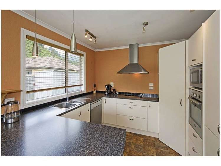 6 Olivine Terrace The Brook_6