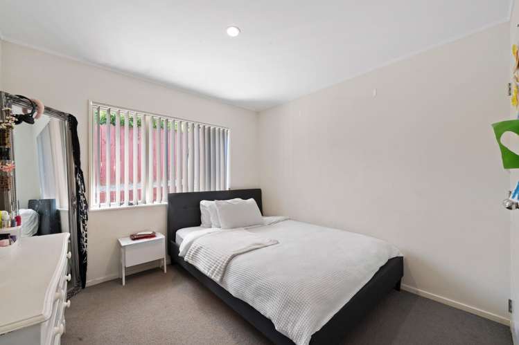 20 Ksenia Drive Flat Bush_5