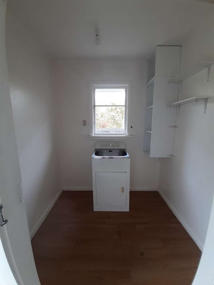 6 Bourne Crescent 1505_8