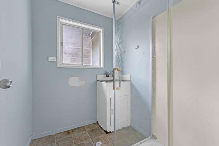 5 Astor Place Manurewa_21