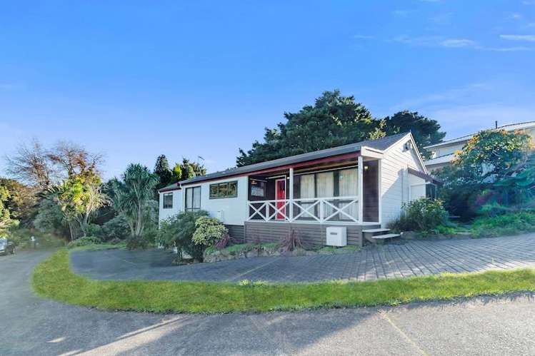 7 Spruce Place Totara Heights_17