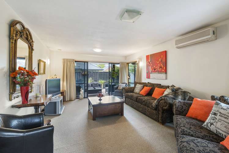 10 Netherby Lane Shirley_1