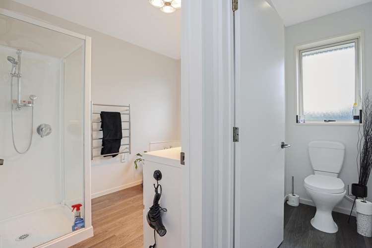 55 Pages Road Allenton_23