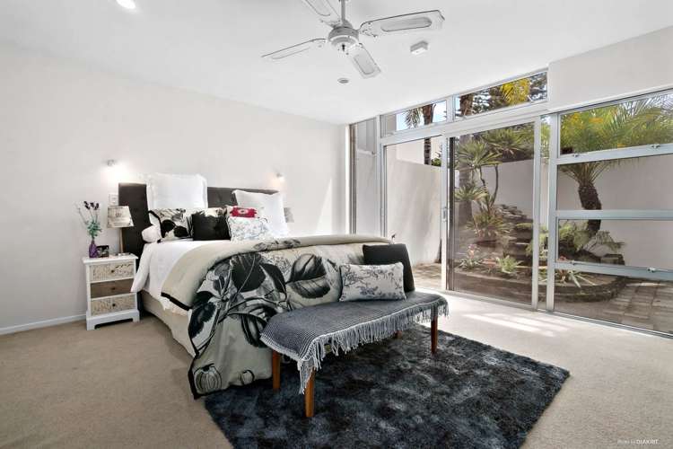 2/31 Tamaki Drive Mission Bay_11