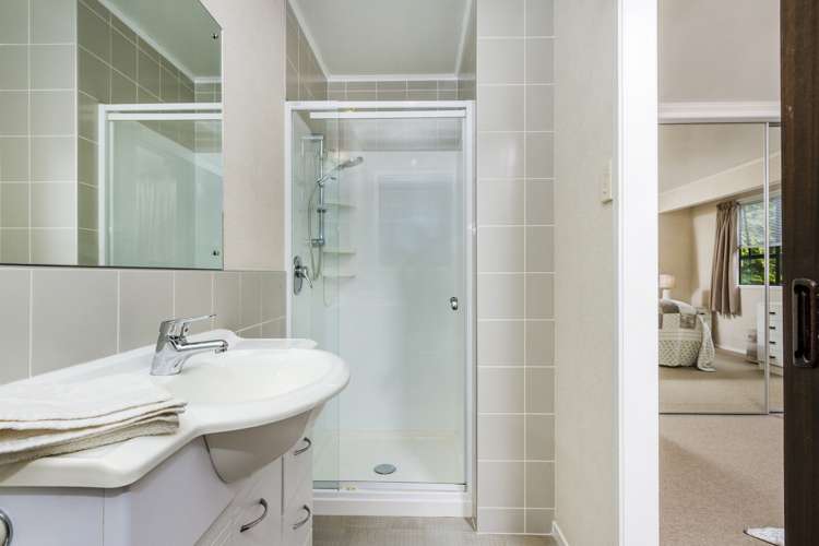 12 Serrata Place Browns Bay_7