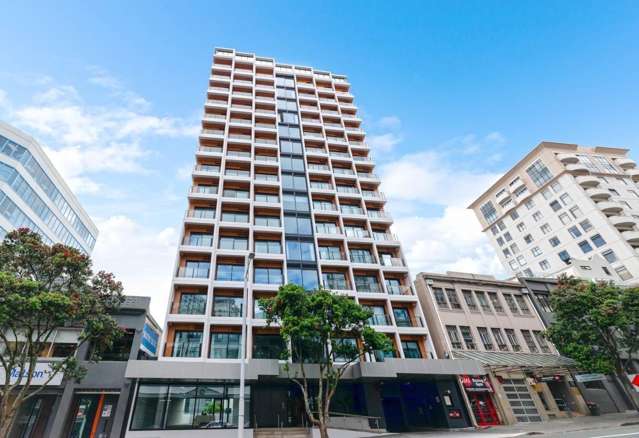Fully Furnished 1-Bedroom with Stunning Views