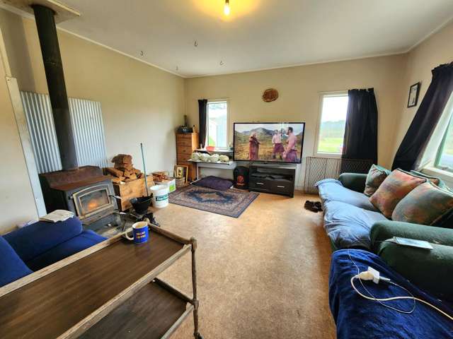 406 Taylorville Road Coal Creek_1