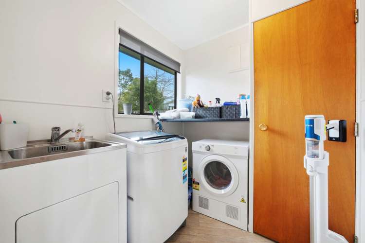 32 Glastron Place Bayview_17