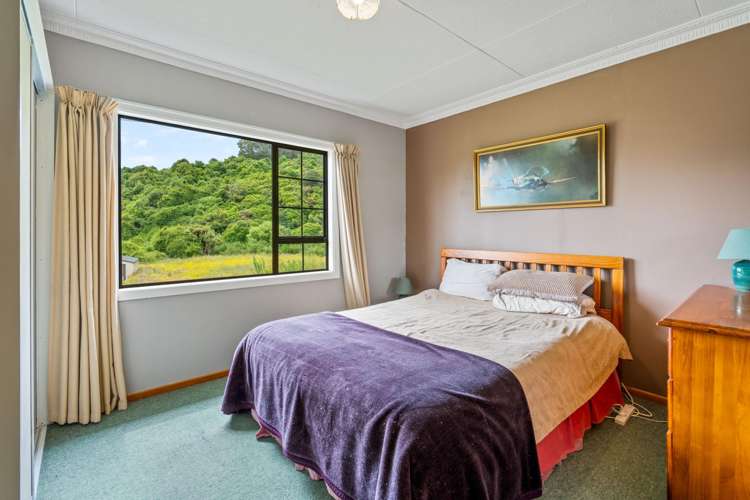 15 McTaggart Street Company Bay_12