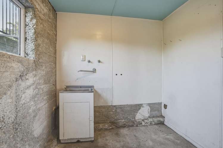 11 Harwich Street Balclutha_20