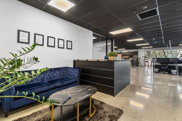 678 Victoria Street Hamilton Central_1