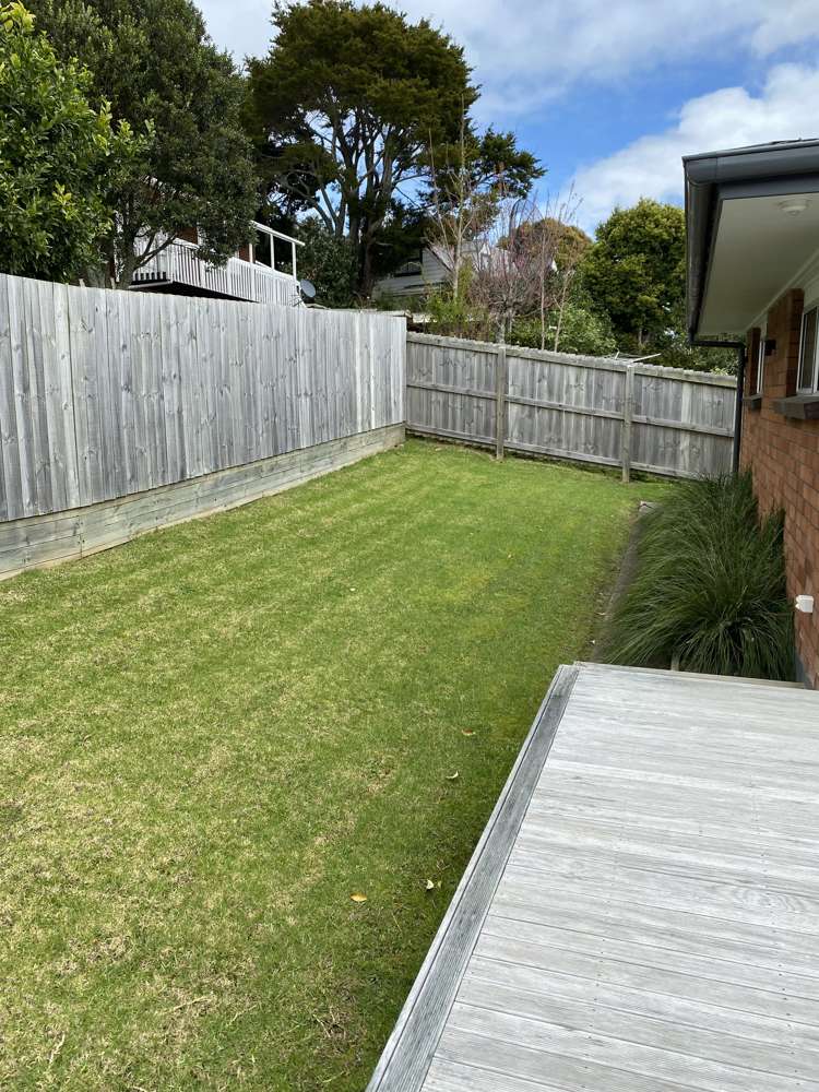 2/97 Moore Street Hillcrest_9