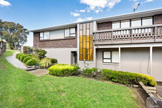 139 Bradbury Road Botany Downs_1