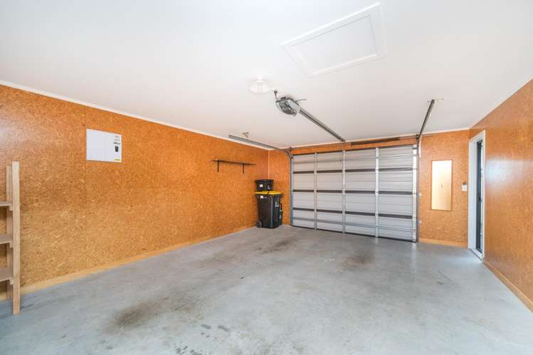 26 Poplar Grove Feilding_35