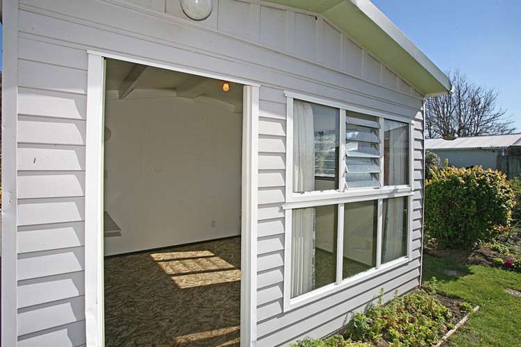 65 Moffat Drive Lincoln_9