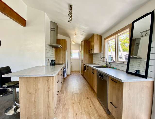  79 Mackworth Street Woolston_3