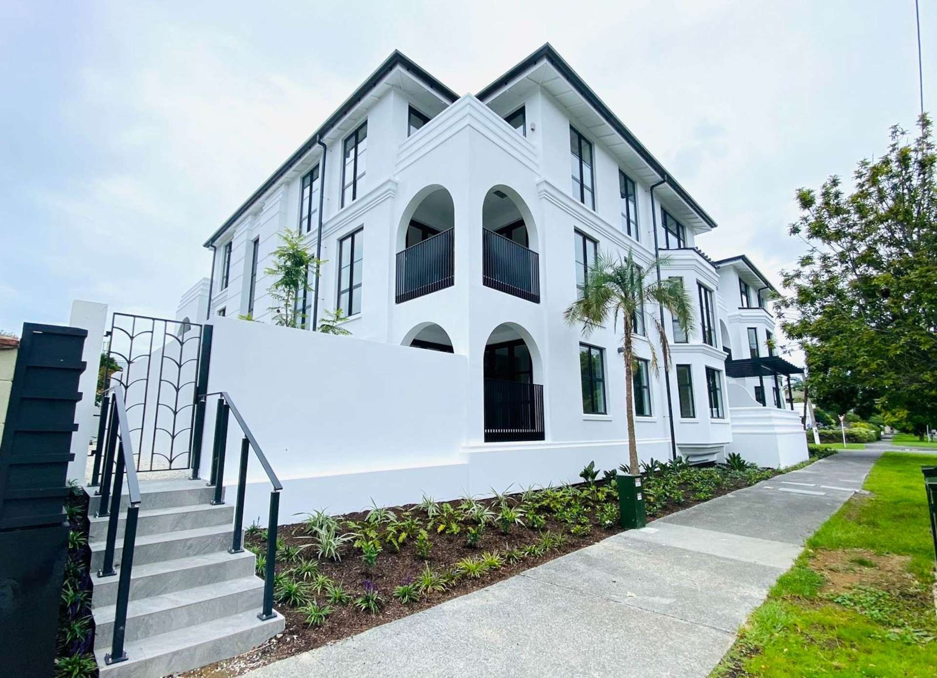 204/2 Tagalad Road Mission Bay_0