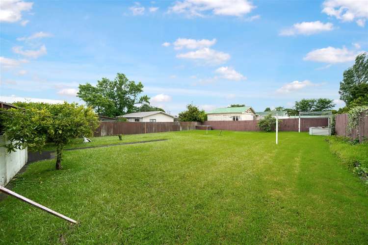 81 Lynwood Road New Lynn_21