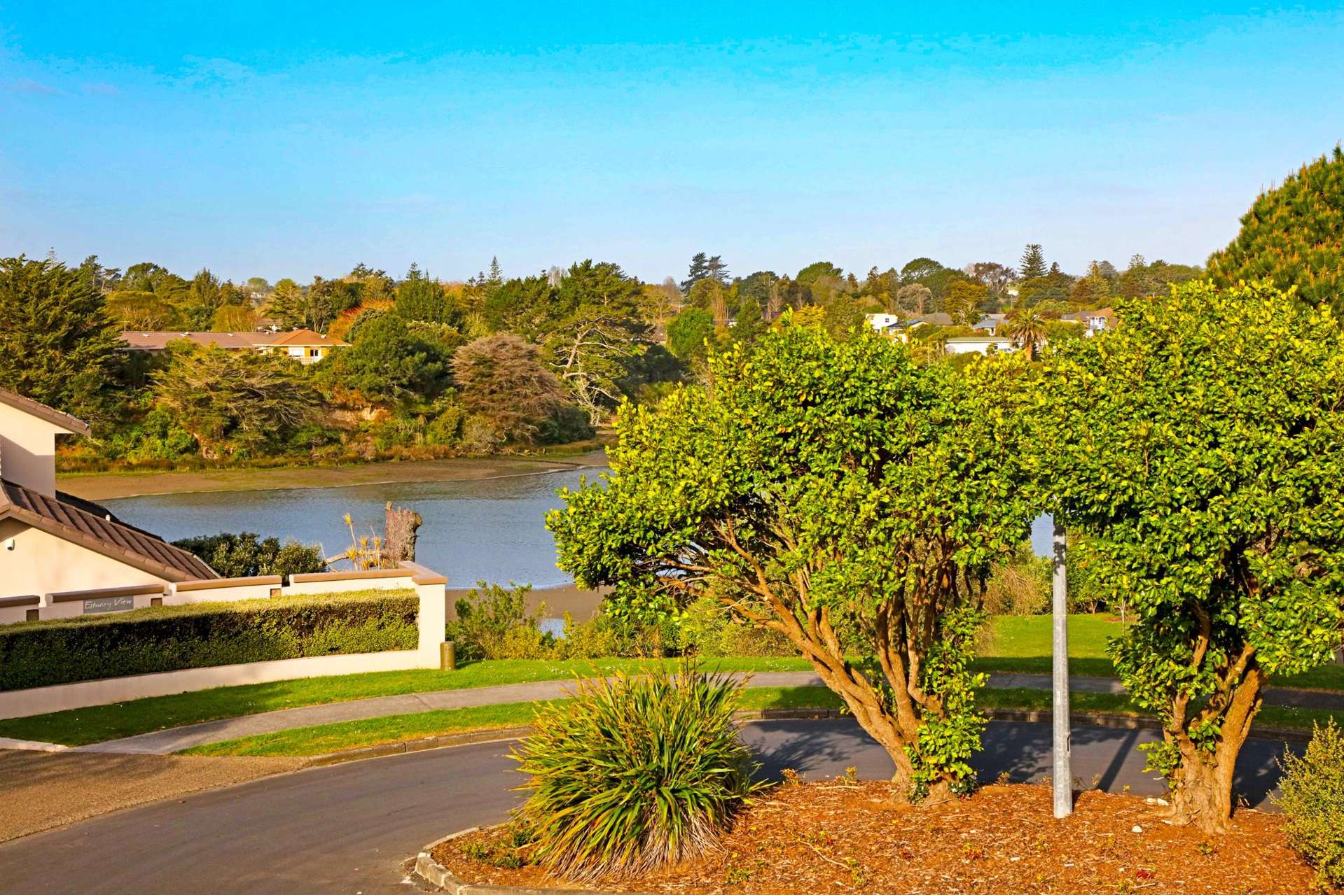 54 Edgewater Parade Waiuku_0