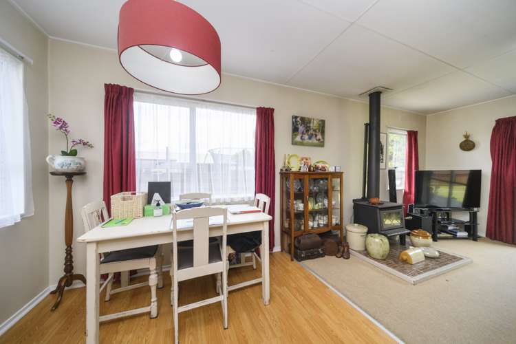 8b Geraldine Crescent Cloverlea_7